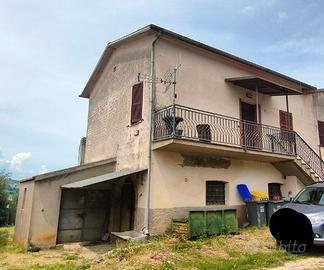 Casa semi indipendente nella campagna di Narni