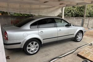 VOLKSWAGEN Passat 1.9 TDI/130 CV cat Trendline