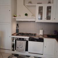 cucina in legno, laccata bianco