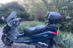 Scooter Piaggio x8 400