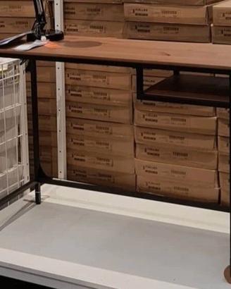SCRIVANIA IKEA FJALLBO
