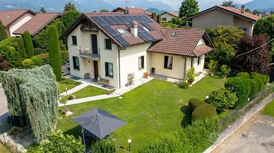 VILLA SINGOLA A BESANA IN BRIANZA