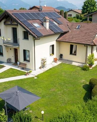VILLA SINGOLA A BESANA IN BRIANZA