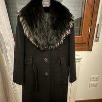 Cappotto Donna con collo di pelliccia. Removibile