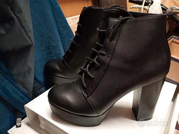 STIVALETTI NERI CON TACCO