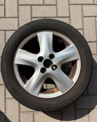 4 Gomme estive con 4 cerchi Firestone