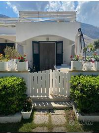 Isola delle femmine Piano rialzato Bivani arredato