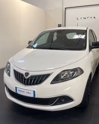 Lancia Ypsilon 1.0 FireFly 70cv S&S Hybrid SILVER