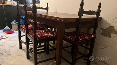 Tavolo + sedie