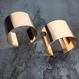 Coppia di Bracciali Rigidi Dorati - Look Elegante