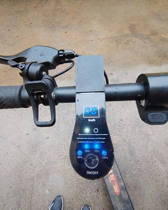 monopattino kick scooter 