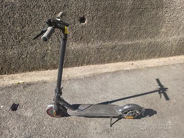 Monopattino elettrico Xiaomi pro2