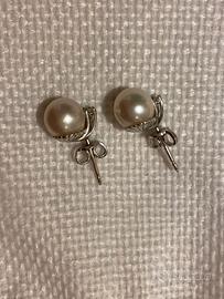 Orecchini oro con diamanti e perle