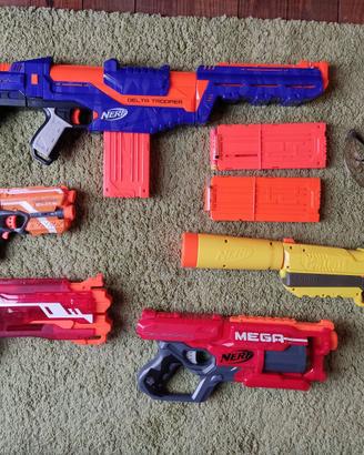 Fucili e pistole NERF + accessori