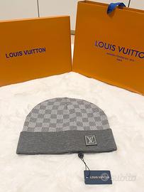Berretto Louis Vuitton grigio