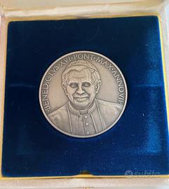 Medaglia Papale Benedetto XVI