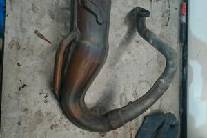 Scarico a banana Per vespa 130cc. Leovince proma