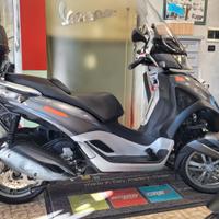 Piaggio MP3 300 Yourban LT