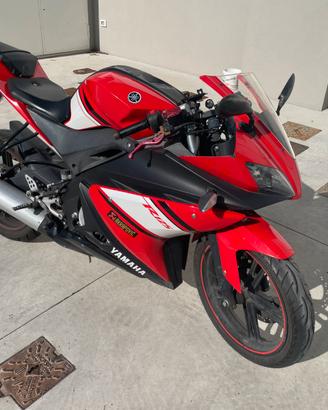 Yamaha YZF R125 (2008-2013)
