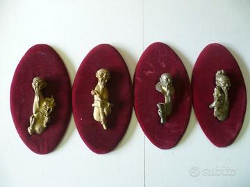 Sculture busti saggi cinesi su raso ovale cm.19x10