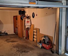 Box garage auto in via Righetti - Brescia