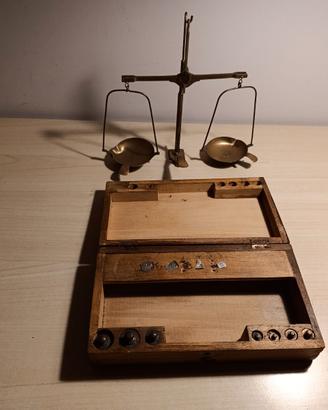 Bilancia di precisione inizio novecento