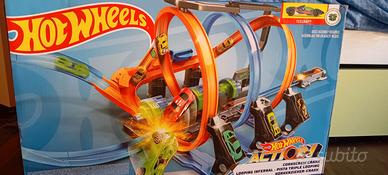 Pista Hot Wheels schianti rotanti
