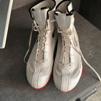 Scarpe pugilato taglia 44,5 usate.