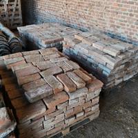 mattoni e coppi vecchi