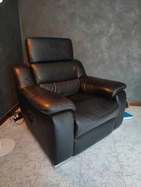 poltrona reclinabile elettrica pelle