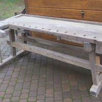 Antico banco da falegname