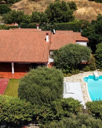 Zona Flumini - Villa con giardino e piscina