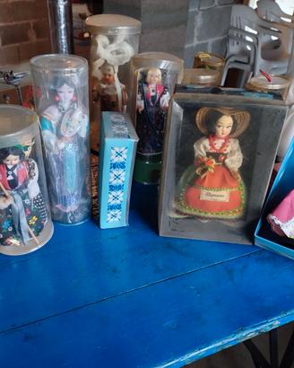 Bambole abiti folkloristici