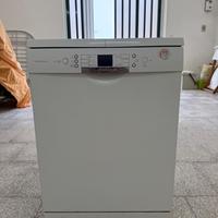 LAVASTOVIGLIE BOSCH SMS53M02II