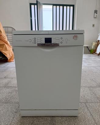 LAVASTOVIGLIE BOSCH SMS53M02II