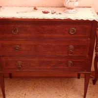 comò camera da letto con sedie in legno massello 