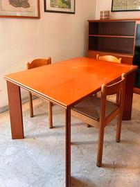 Tavolo da pranzo in legno