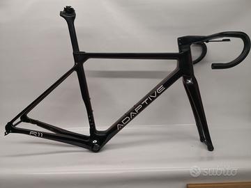Telaio bici ADAPTIVE R11 con manubrio
