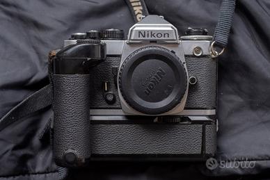 Nikon FE 2 con motore  MD-12