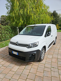 Citroen berlingo 130cv at8