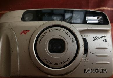 Macchina fotografica vintage Minolta 