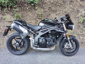 TRIUMPH SPEED TRIPLE 1050 S tenuta benissimo