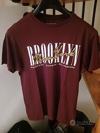T.Shirt granata  con stampa marca Primark tg. S