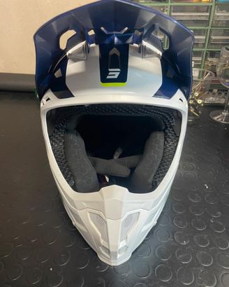 Casco cross shot, occhiali 100%.