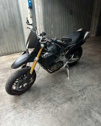 Aprilia Dorsoduro 750