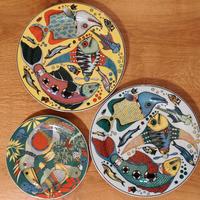 Piatti Bopla! in ceramica