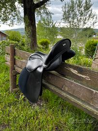 Sella inglese sintetica nuova winner con staffe