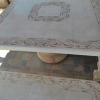  Tavolo in pietra con panche per spazio esterni