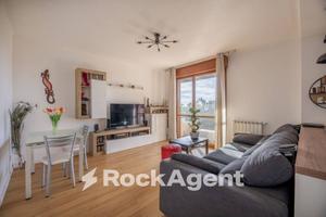 TRILOCALE CON AFFACCIO APERTO EUR TORRINO