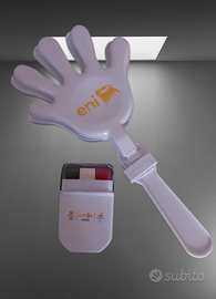 Fanbrush Italia con hand clapper olimpiadi Milano